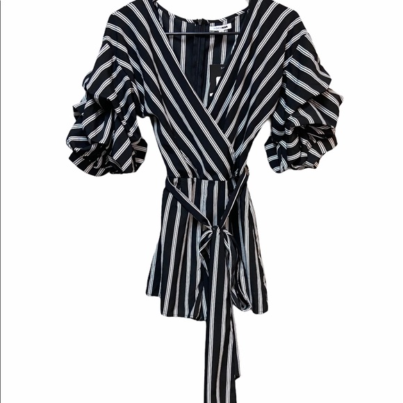 Fashion nova never looking back striped romper - Picture 4 of 7